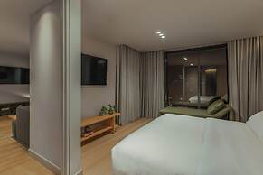 Wake BioHotel
