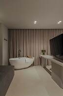 Wake BioHotel
