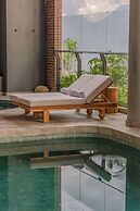 Wake BioHotel