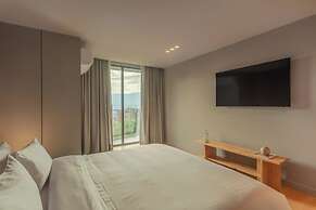 Wake BioHotel