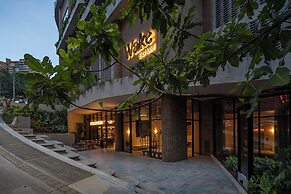 Wake BioHotel