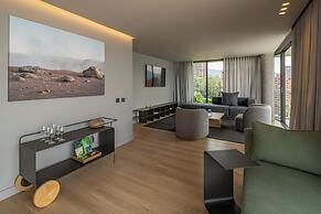 Wake BioHotel