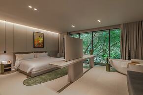 Wake BioHotel