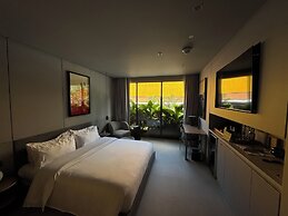 Wake BioHotel