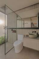 Wake BioHotel