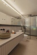 Wake BioHotel