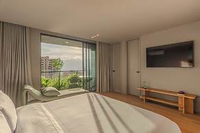 Wake BioHotel