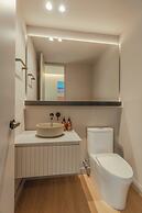 Wake BioHotel