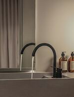 Wake BioHotel