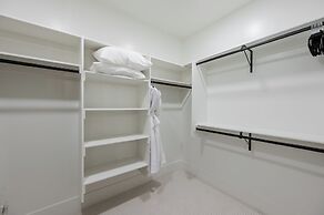 Amanti Lago by Luxury Mountain