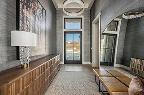 Amanti Lago by Luxury Mountain