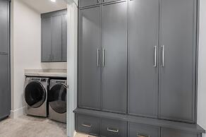 Amanti Lago by Luxury Mountain