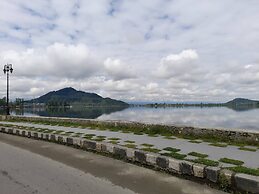Room-sunset View Over Dal Lake 4
