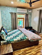Room-sunset View Over Dal Lake 4