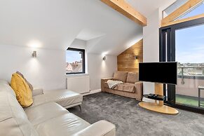 Billycan Penthouse - Tenby Town Centre