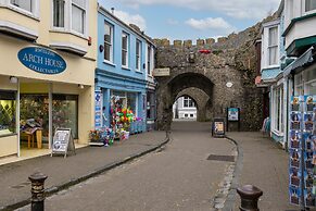 Billycan Penthouse - Tenby Town Centre