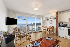 Beachside - Sea Views Village Centre Saundersfoot