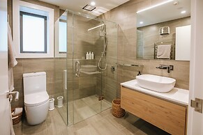 Nautilus - Sleeps 8 - Lake Views