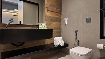 COLLEGARE HOTEL
