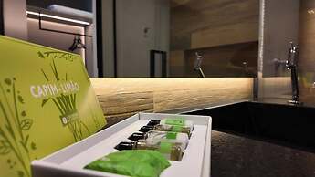 COLLEGARE HOTEL