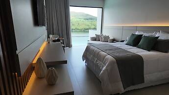 COLLEGARE HOTEL