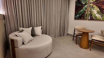 COLLEGARE HOTEL