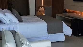 COLLEGARE HOTEL
