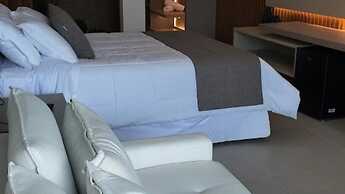 COLLEGARE HOTEL