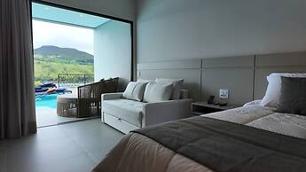 COLLEGARE HOTEL