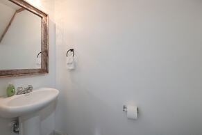 Hot Tub Foosball Fenced Yard Parking