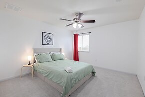 Hot Tub Foosball Fenced Yard Parking