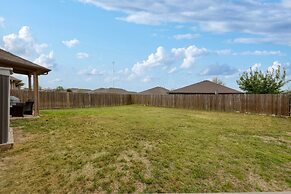 Hot Tub Foosball Fenced Yard Parking
