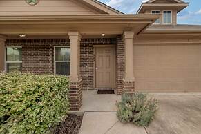 Hot Tub Foosball Fenced Yard Parking