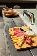 Rosa Negra Stadio Aparta-suite Your Cozy Retreat