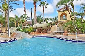 3BR Townhouse at Regal Palms: Pool & Disney Fun