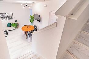 3BR Townhouse at Regal Palms: Pool & Disney Fun