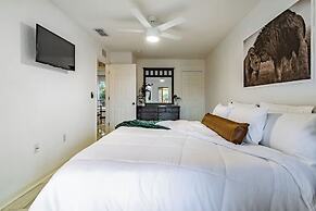 3BR Townhouse at Regal Palms: Pool & Disney Fun