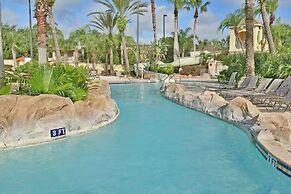 3BR Townhouse at Regal Palms: Pool & Disney Fun