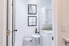 3BR Townhouse at Regal Palms: Pool & Disney Fun