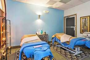 3BR Townhouse at Regal Palms: Pool & Disney Fun