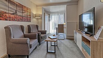 Suit & Frühstück zum Latschen