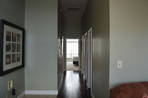 5 BR House Lake Retreat w/ Hot Tub, Sleeps 12