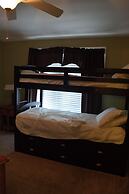 5 BR House Lake Retreat w/ Hot Tub, Sleeps 12