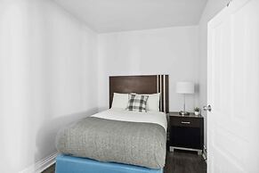 Downtown Detroit Gem 3 Bedrooms & Culture!