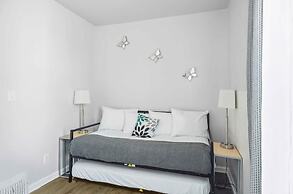 Downtown Detroit Gem 3 Bedrooms & Culture!