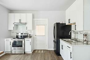Downtown Detroit Gem 3 Bedrooms & Culture!