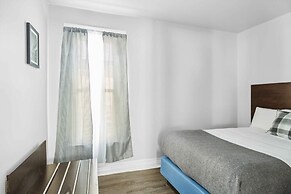 Downtown Detroit Gem 3 Bedrooms & Culture!