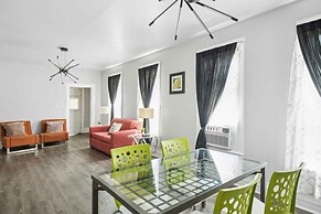 Downtown Detroit Gem 3 Bedrooms & Culture!