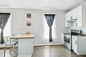 Downtown Detroit Gem 3 Bedrooms & Culture!