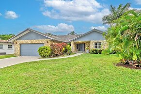 Family-friendly 5BR Home w/ Heated Pool & Parking